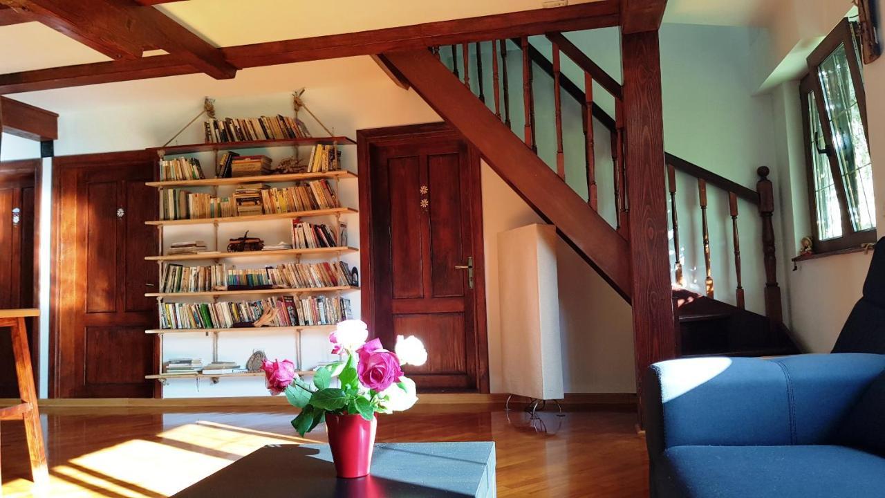Casa Bunicului Villa Vistisoara Bagian luar foto