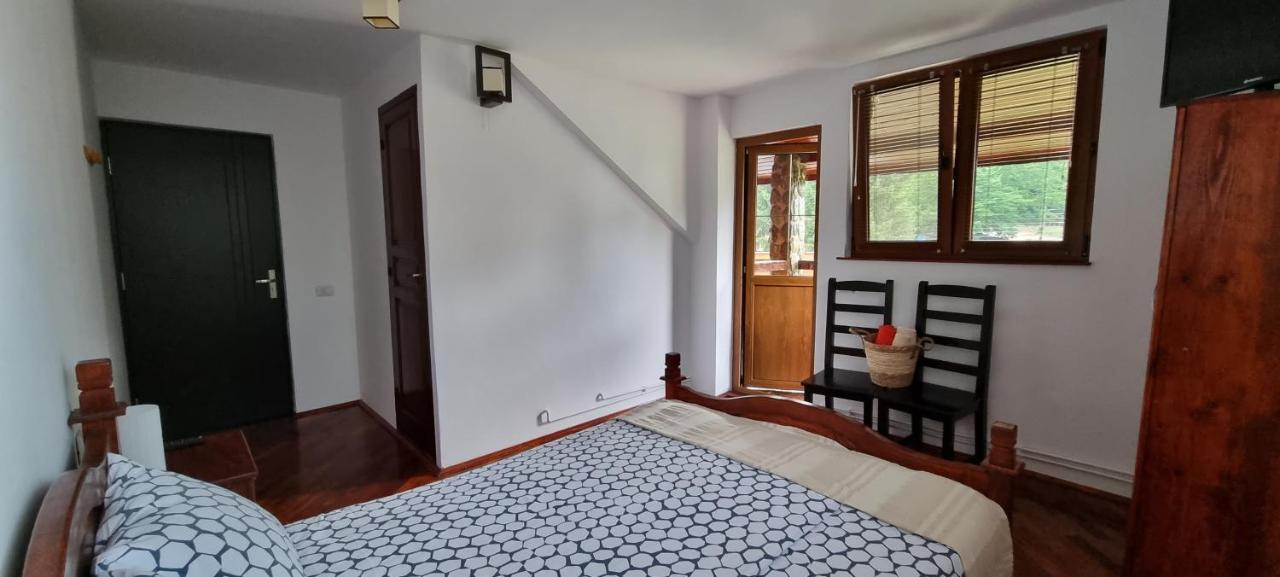 Casa Bunicului Villa Vistisoara Ruang foto